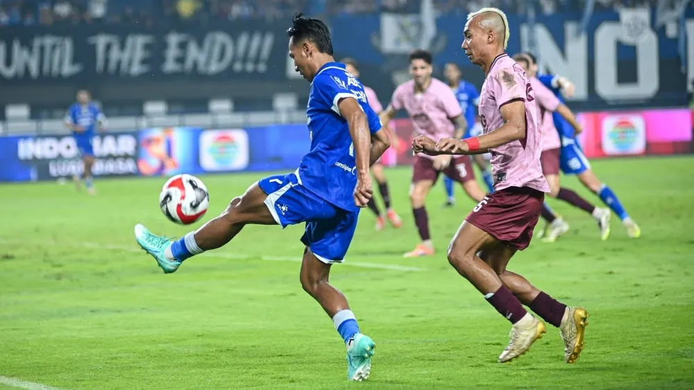 Beckham Putra: Arti Penting Kemenangan Persib atas Persik dalam Perjalanan Tim - sumber: (ileagueid)