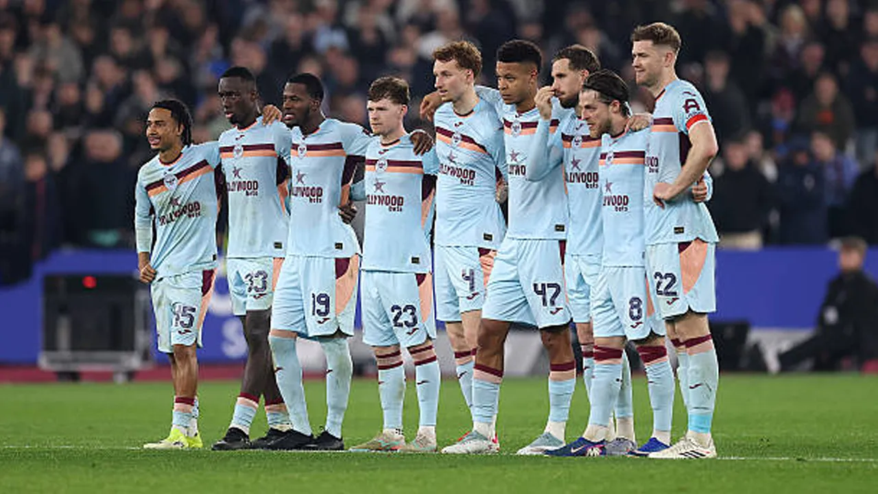 Brentford Sudah Maksimal, Keith Andrews Akui Adu Penalti Butuh Keberuntungan