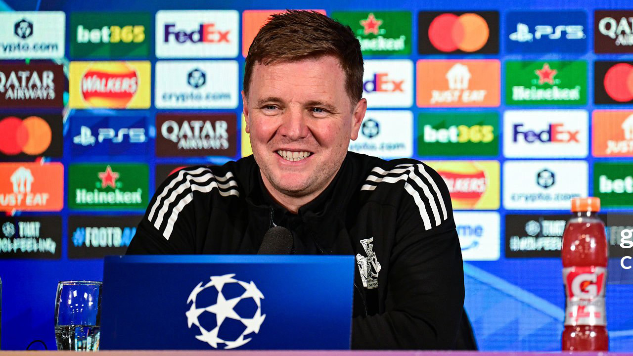 Eddie Howe Minta Newcastle Fokus Raih Maksimal Saat Hadapi Barcelona