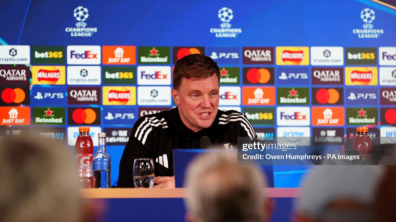 Eddie Howe Minta Newcastle Ulangi Sejarah Lawan Barcelona