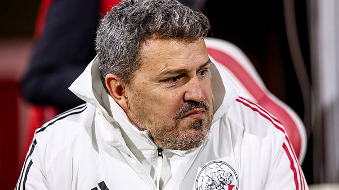 Jordi Cruyff Jelaskan Alasan Ajax Promosikan Oscar Garcia