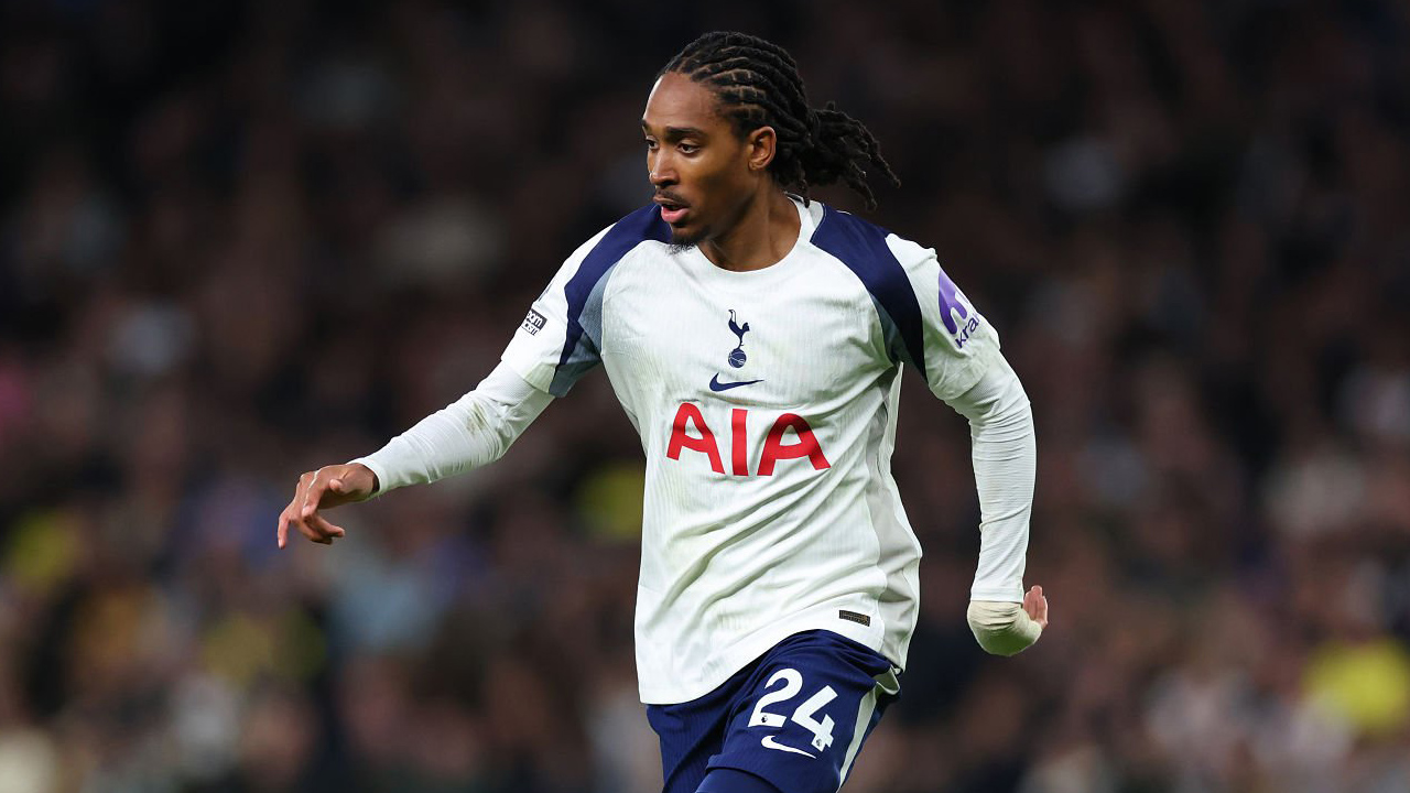 Juventus Masukkan Djed Spence dalam Daftar Target Transfer Musim Panas