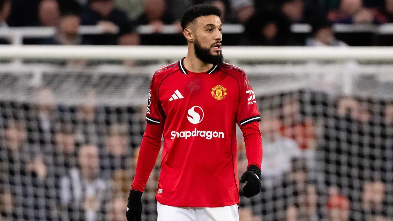 Noussair Mazraoui Ceritakan Pengalamannya Dilatih Michael Carrick di MU