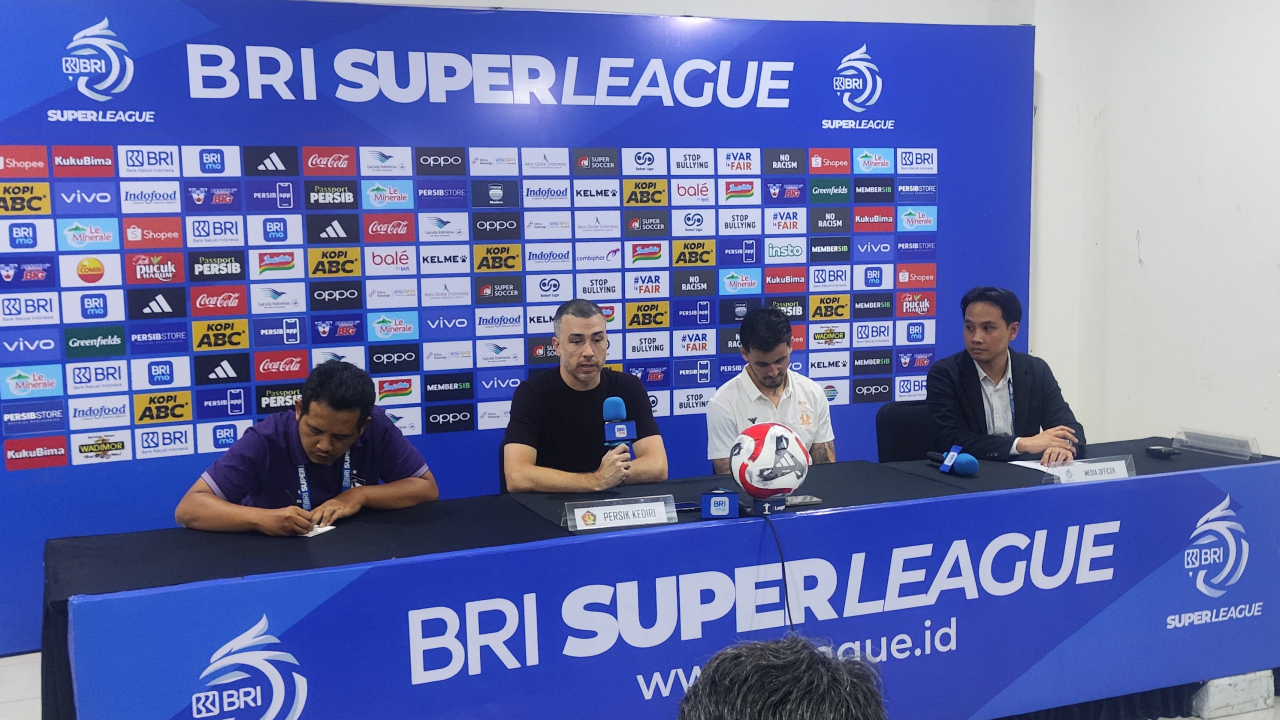 Persik Dihajar 0-3, Marcos Reina Soroti Penalti dan Gol Ketiga