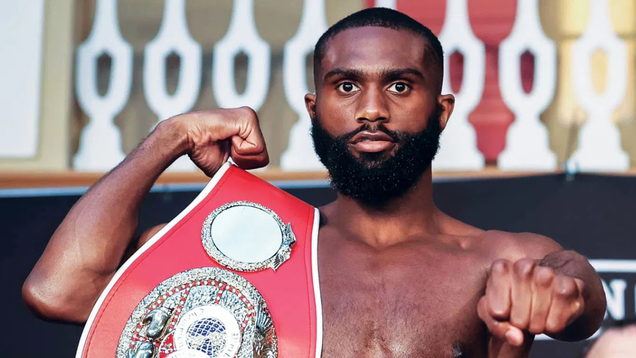 Promotor Eddie Hearn Cari Lawan Baru untuk Jaron Ennis Pada Mei