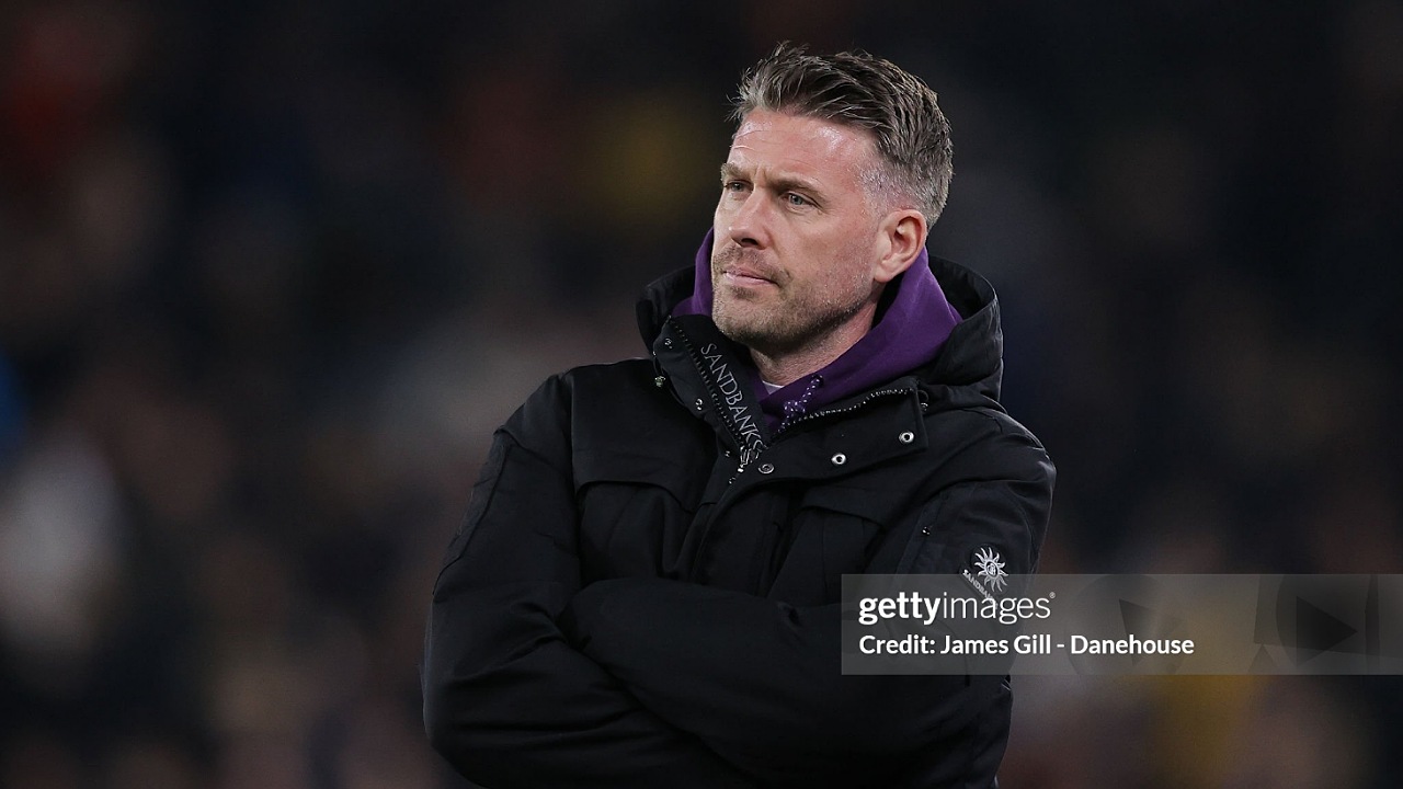 Rob Edwards Minta Wolves Bergerak Cepat di Bursa Transfer