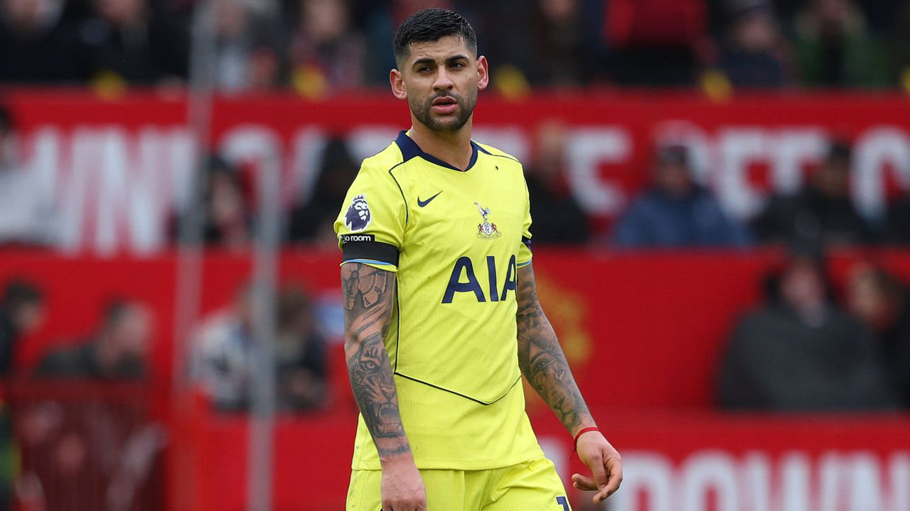 Tottenham Buka Peluang Jual Cristian Romero di Musim Panas