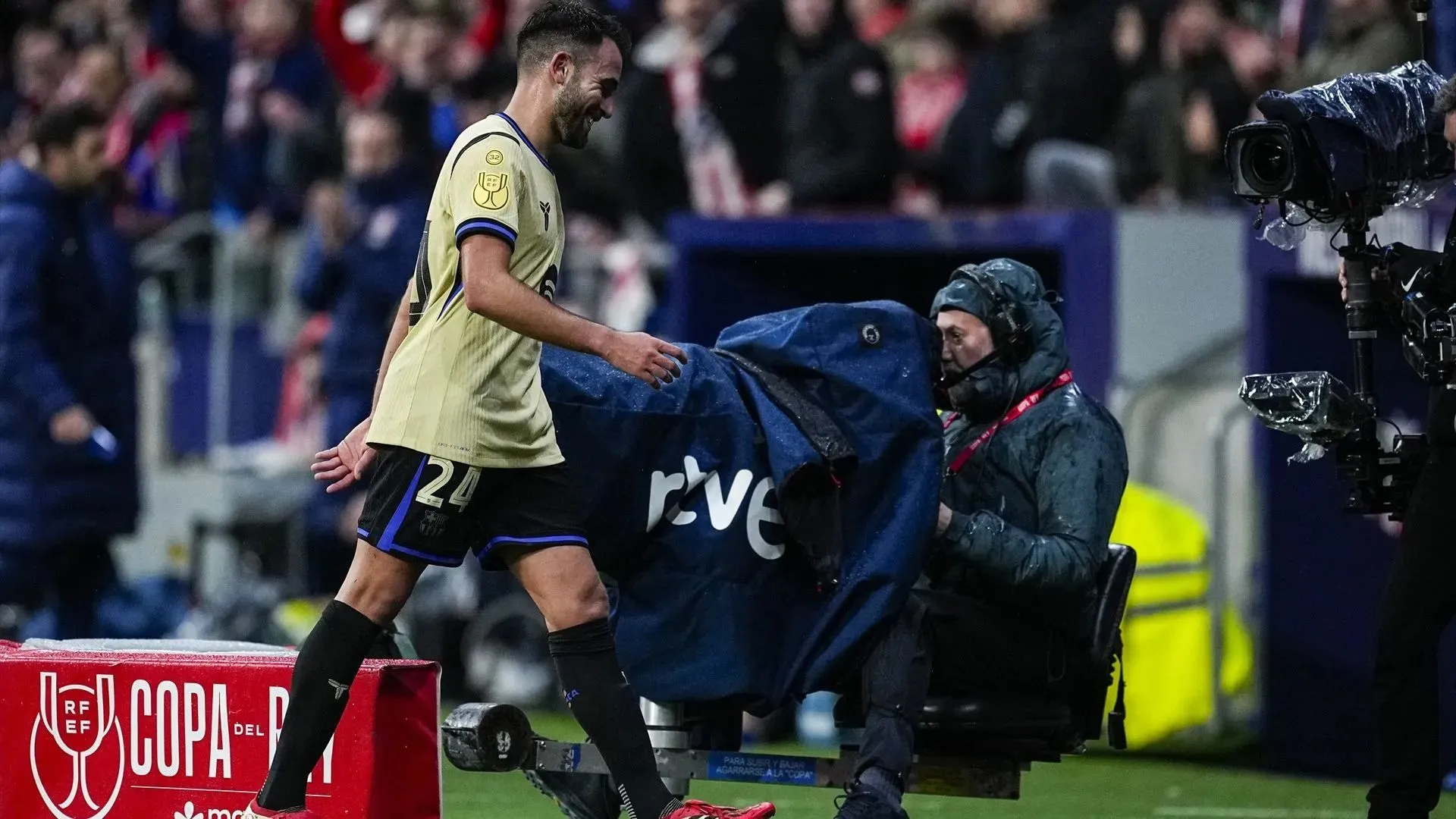 Barcelona Terima Kabar Cedera Eric, Araujo, dan Bernal - sumber: (footballespana)