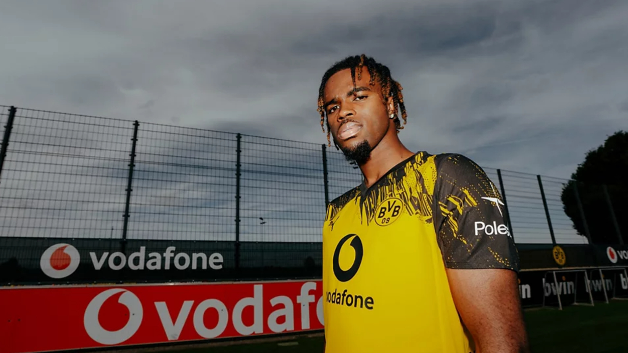 Carney Chukwuemeka Pilih Bela Austria di Level Internasional