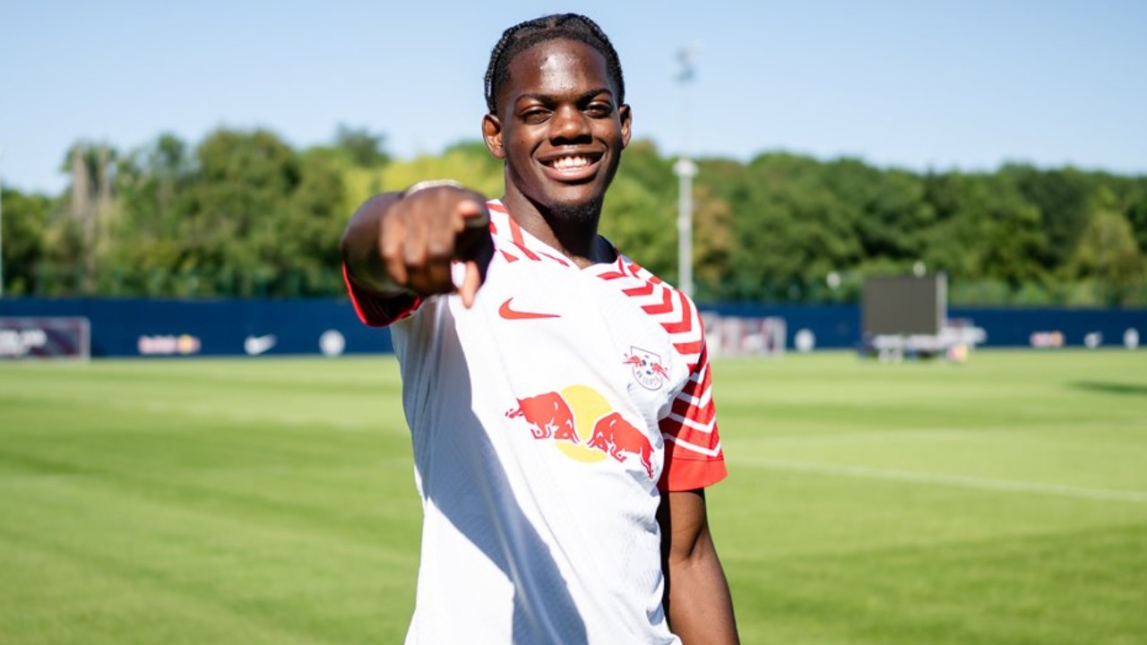 Castello Lukeba Jadi Rebutan Banyak Tim, Leipzig Patok Harga Minimal €70 Juta