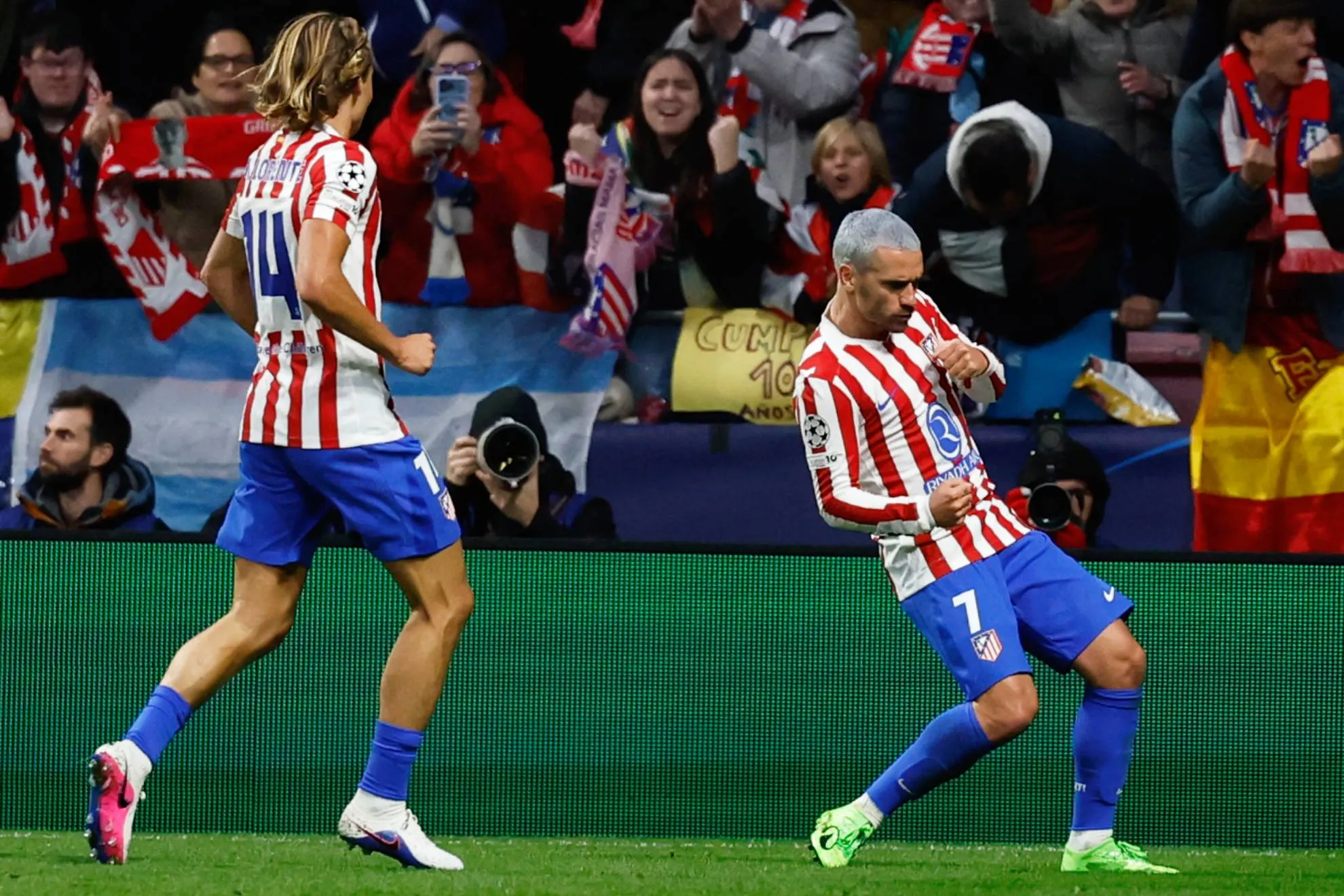 Griezmann Tegaskan Bertahan di Atletico Madrid hingga Akhir Musim - sumber: (footballespana)