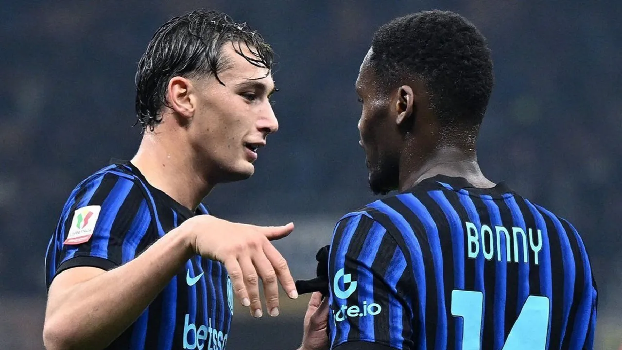 Tanpa Pemain Senior, Francesco Pio Esposito dan Ange-Yoan Bonny Tumpul