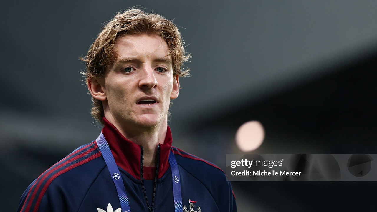 Anthony Gordon Balas Kritik soal Performanya Musim Ini