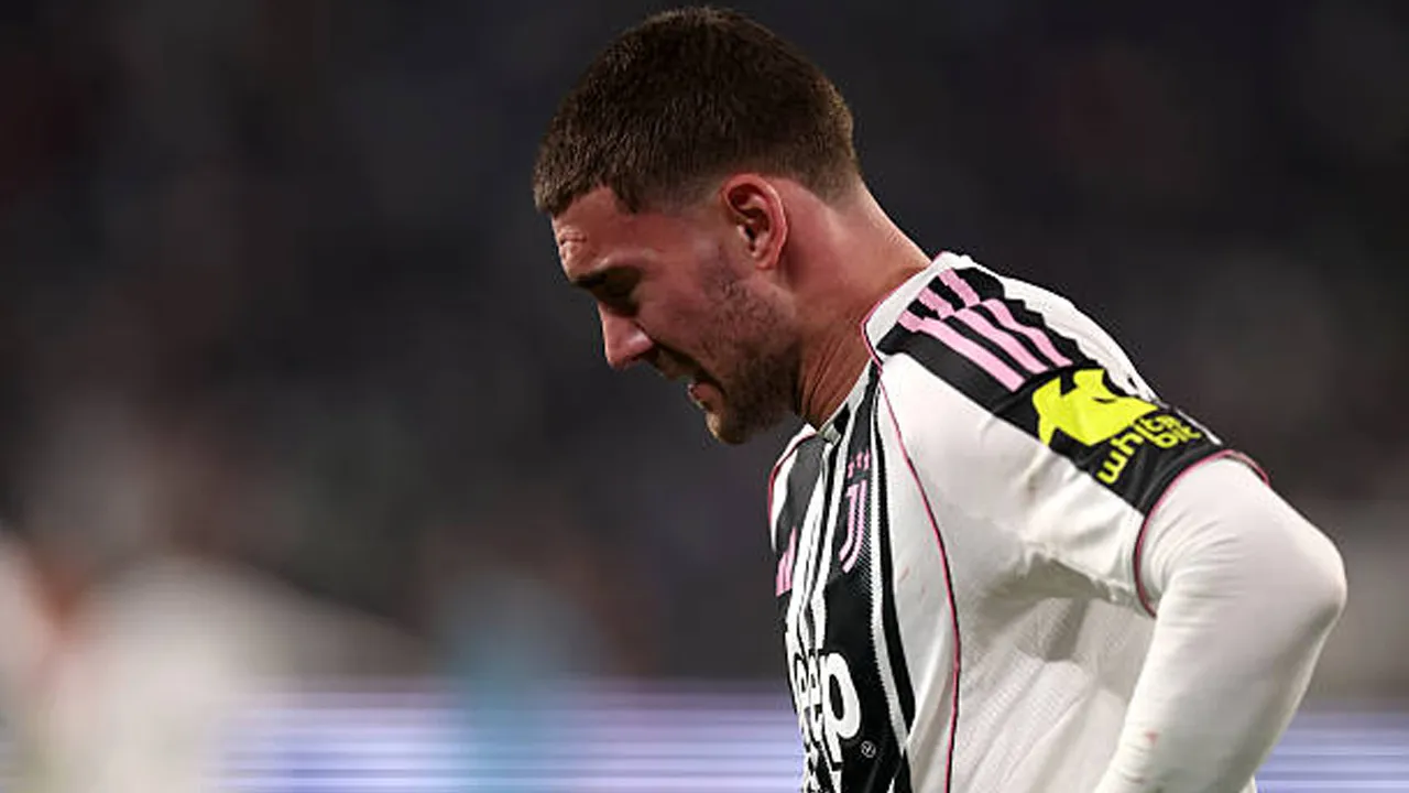 David Trezeguet Nilai Dusan Vlahovic Belum Penuhi Ekspektasi di Juventus