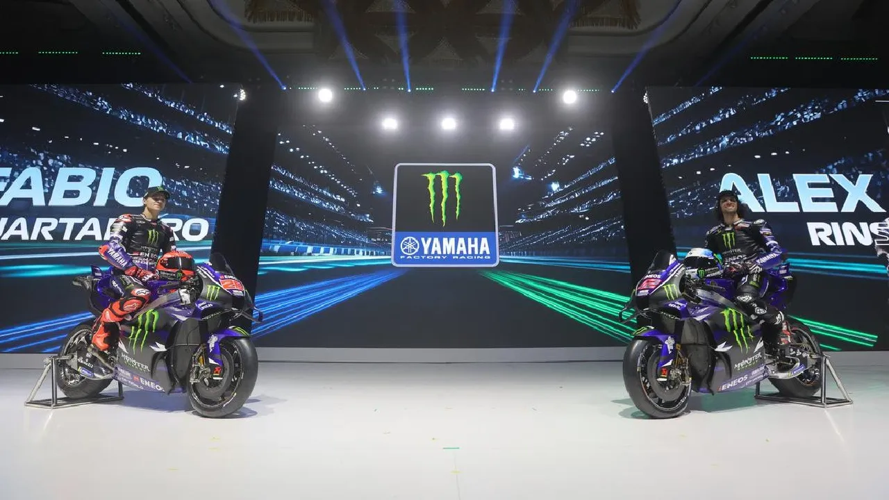 Fabio Quartararo dan Alex Rins dalam acara launching Yamaha MotoGP 2026 Giacomo Agostini