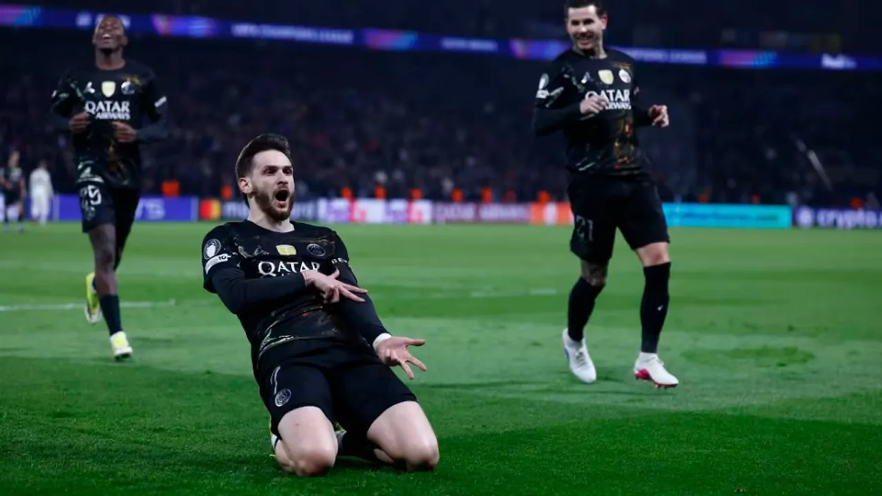 Khvicha Kvaratskhelia Puas Usai PSG Hajar Chelsea 5-2