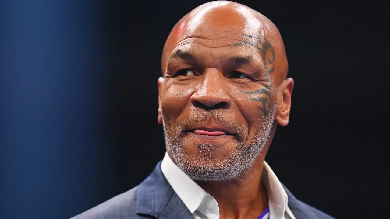 Mike Tyson Antusias Sambut Rematch Mayweather Jr vs Pacquiao
