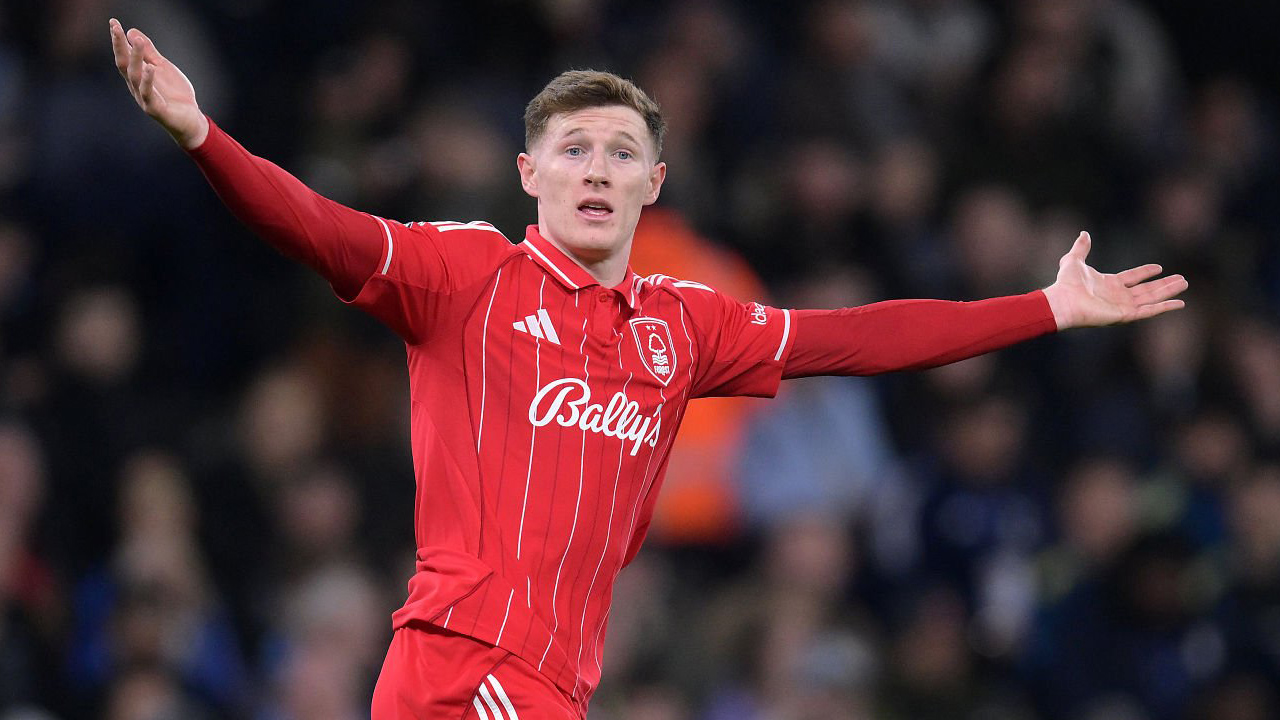 MU Belum Menyerah Kejar Elliot Anderson Meski City di Posisi Terdepan