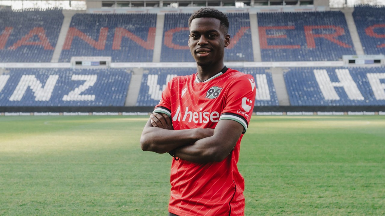 Mulai Nyaman di Hannover 96, Noel Aseko Bisa Batal Pulang ke Bayern