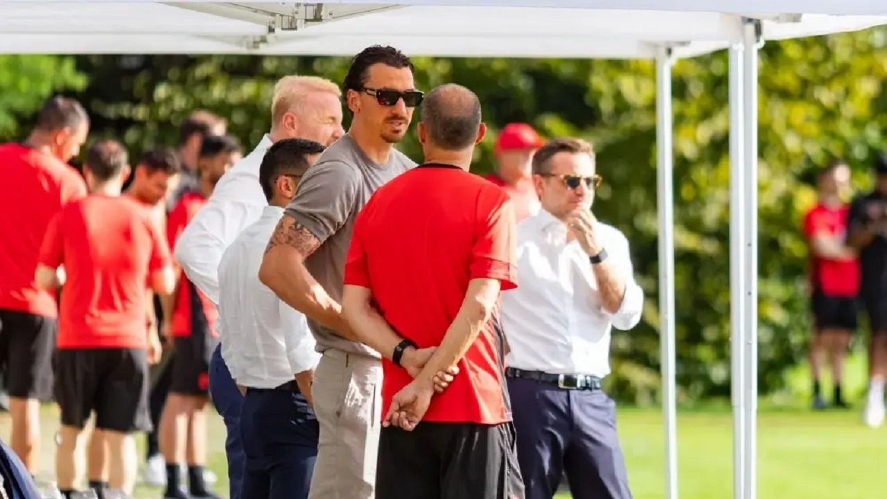 Zlatan Ibrahimovic Ungkap Keinginan Max Allegri di Musim Panas