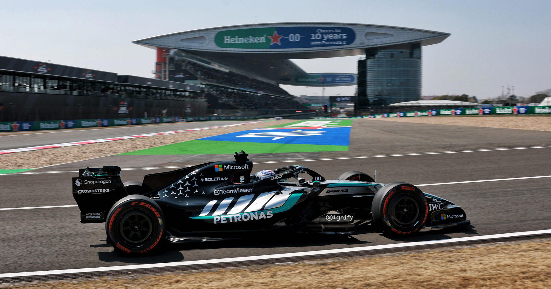 George Russell Raih Pole Sprint Pertama di GP Cina 2026