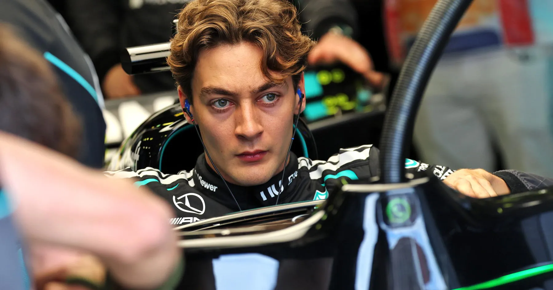 George Russell Ungkap Strategi Mercedes Hindari Masalah - sumber: (racingnews365)