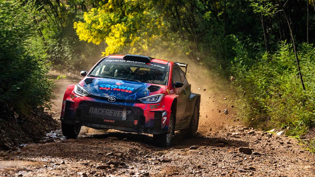 Gus Greensmith Memimpin WRC2 di Reli Safari Kenya