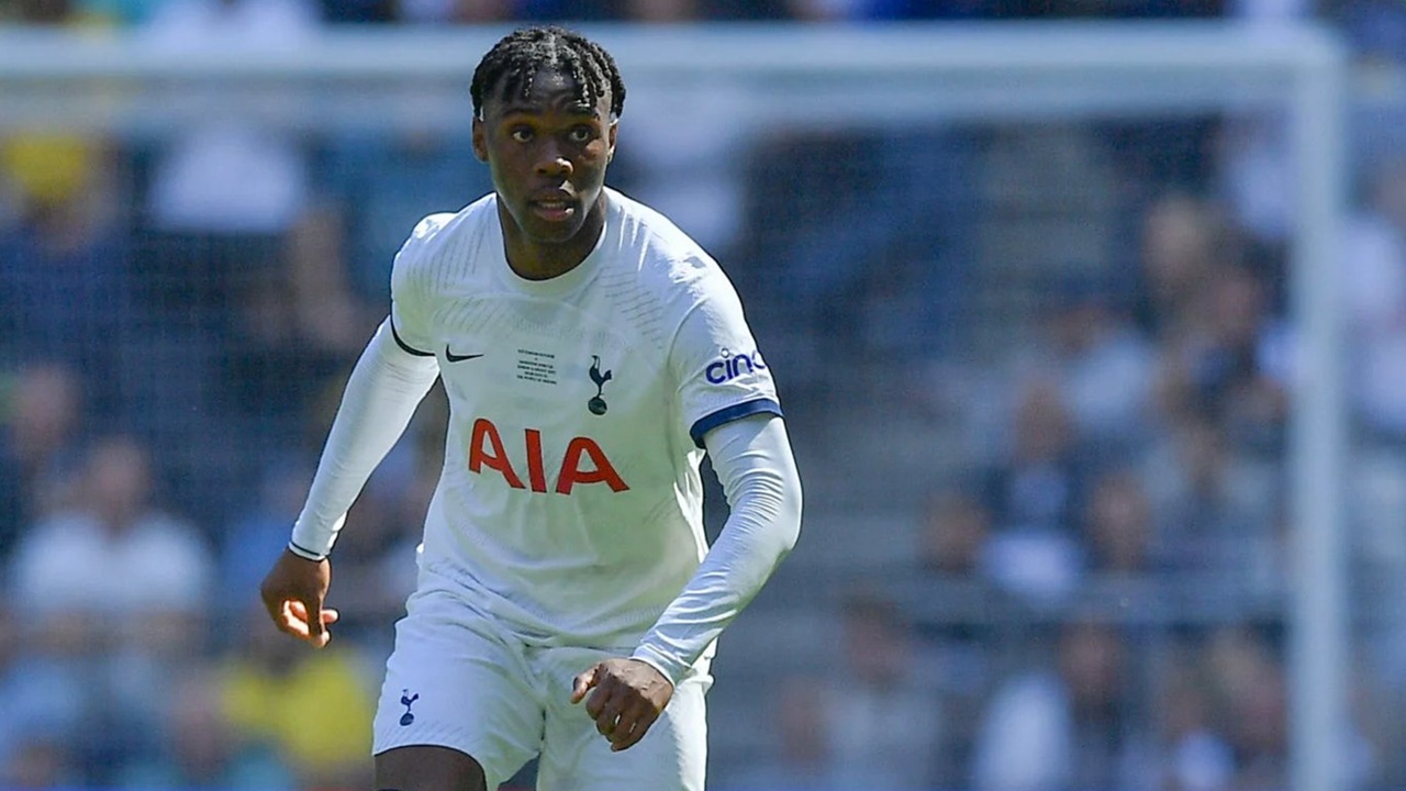 Juventus Incar Destiny Udogie untuk Pos Bek Kiri