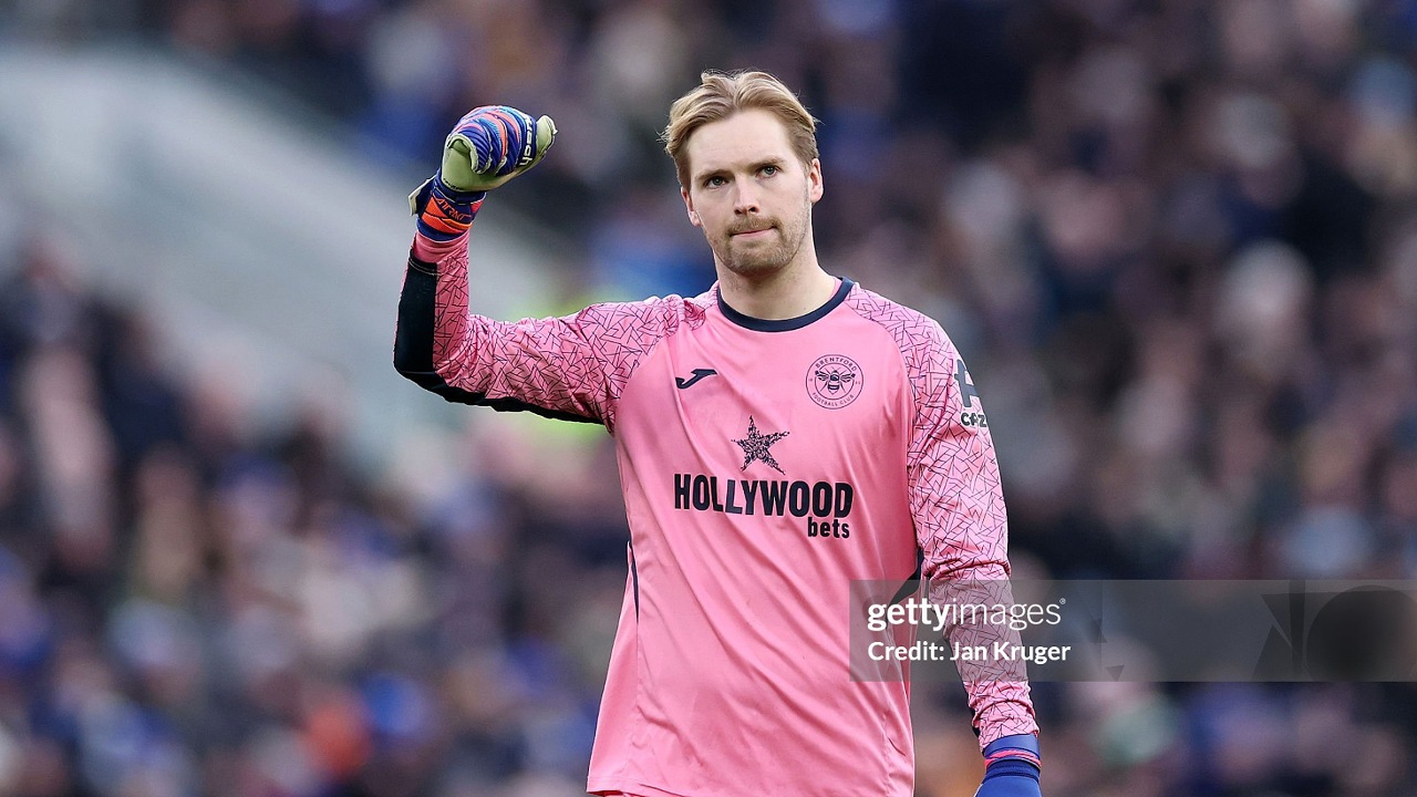 Legenda Liverpool Minta Caoimhin Kelleher Tak Gabung Chelsea