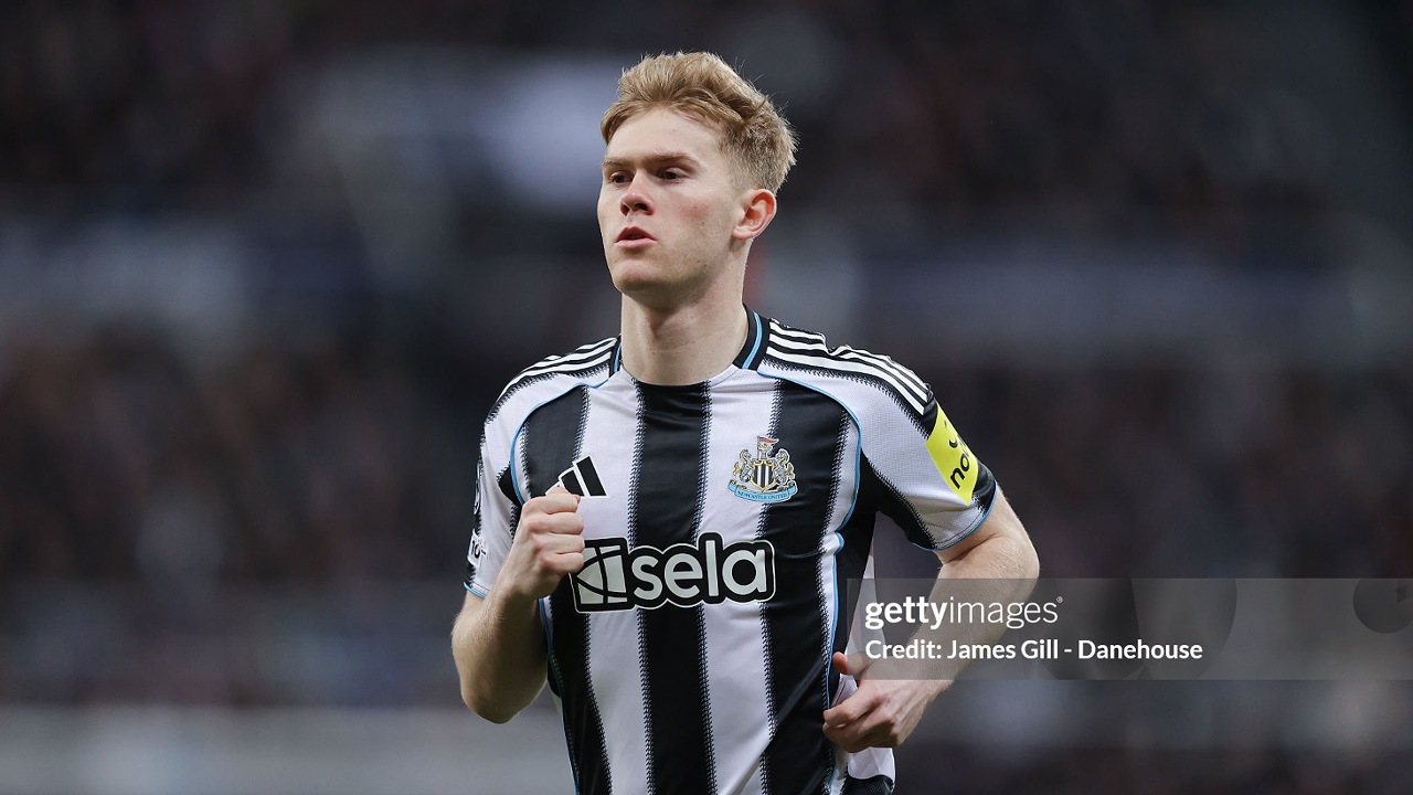 Lewis Hall Sebut Bruno Guimaraes Sangat Mencintai Newcastle