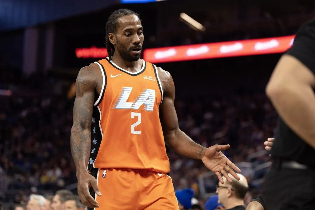 NBA Segera Putuskan Nasib Clippers dan Kawhi Leonard - sumber: (mainbasket)