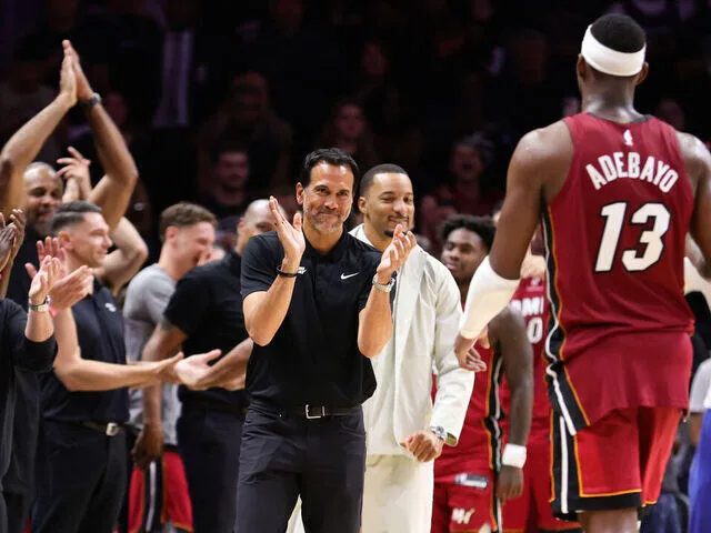 Adebayo Cetak 83 Poin, Green Kecam Kritikan