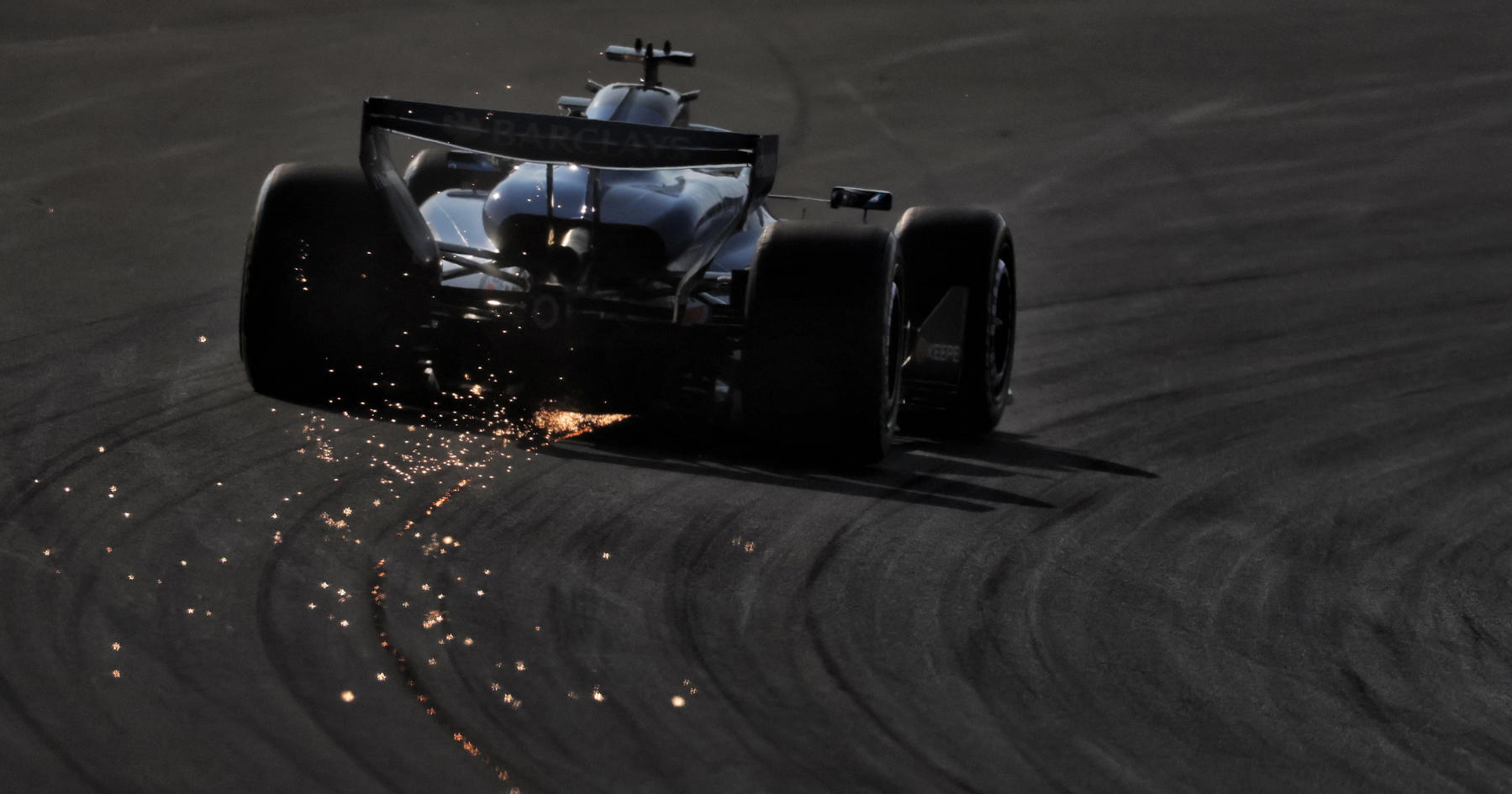 Alex Albon Mulai Sprint dari Pit Lane di GP China