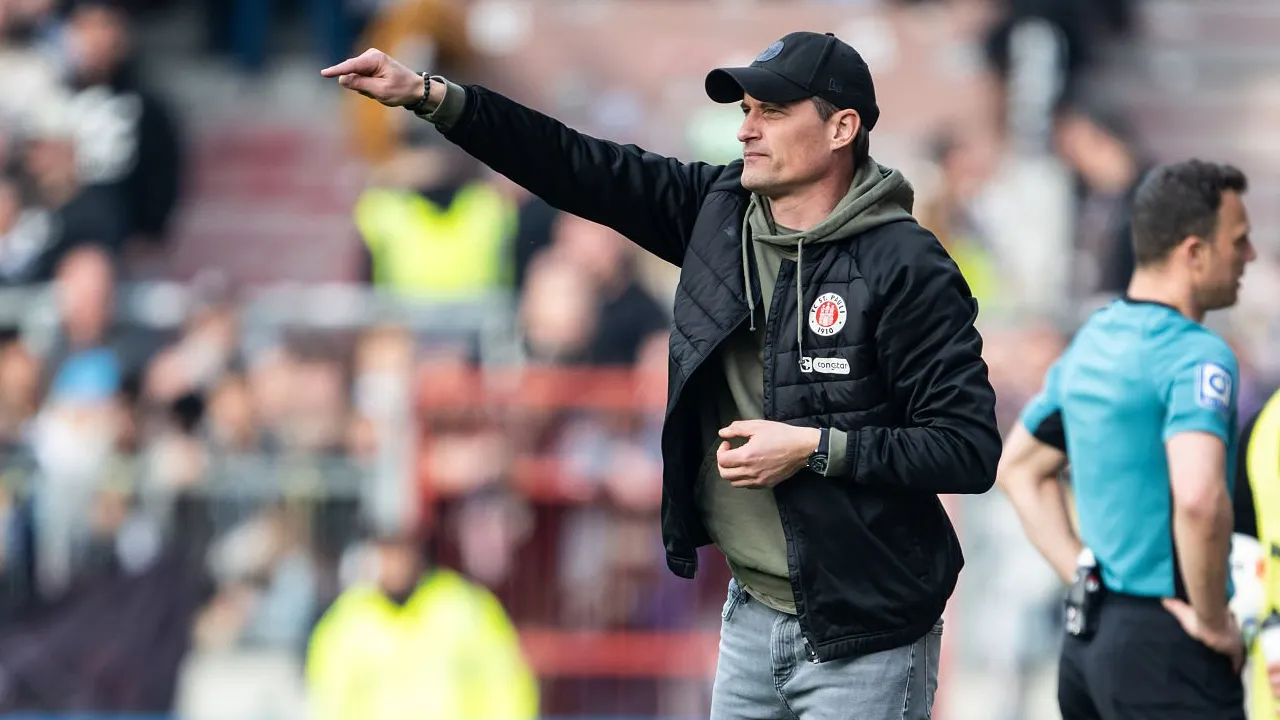 Alexander Blessin Kecewa St Pauli Tumbang di Markas Gladbach