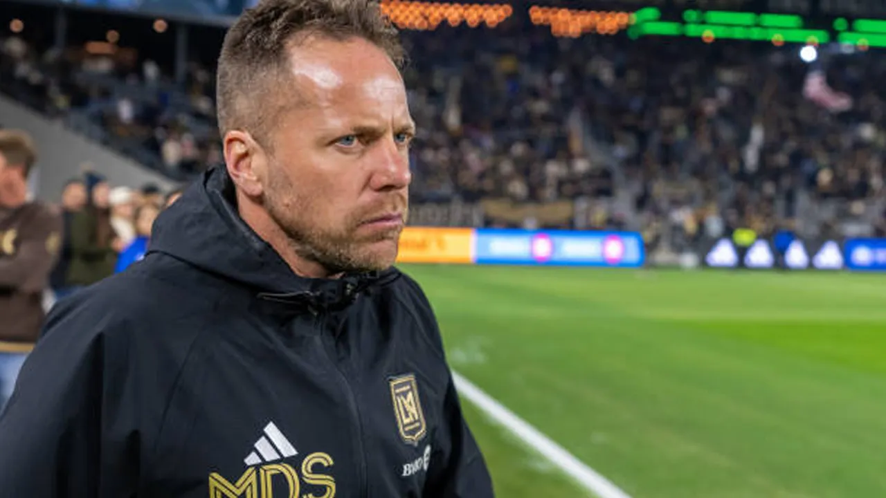 Bersaing di Dua Kompetisi, Marc Dos Santos Bicara Ambisi Los Angeles FC
