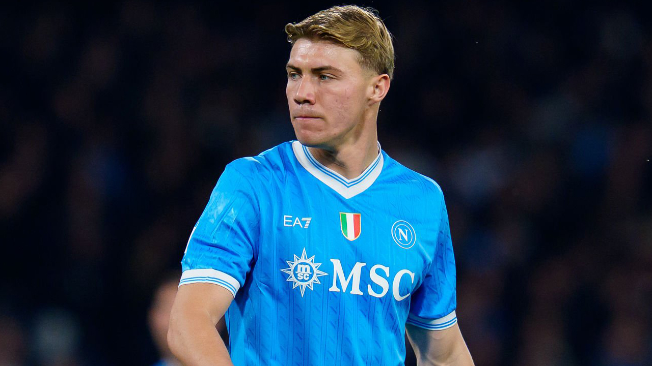 Bukan Cuma Pinjaman, Napoli Tegaskan Rasmus Hojlund Akan Bertahan