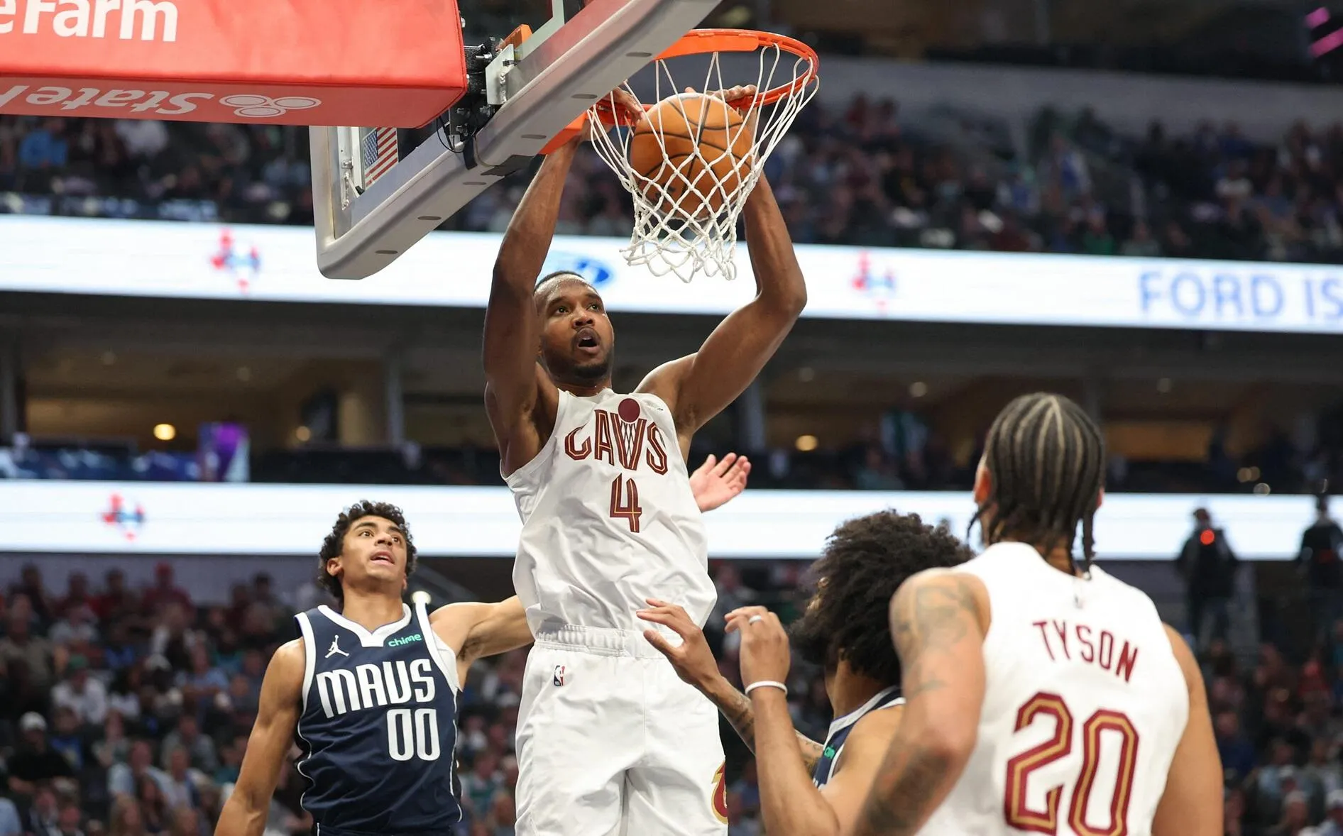 Cavaliers Tundukkan Mavericks dengan Keakuratan 62% - sumber: (mainbasket)