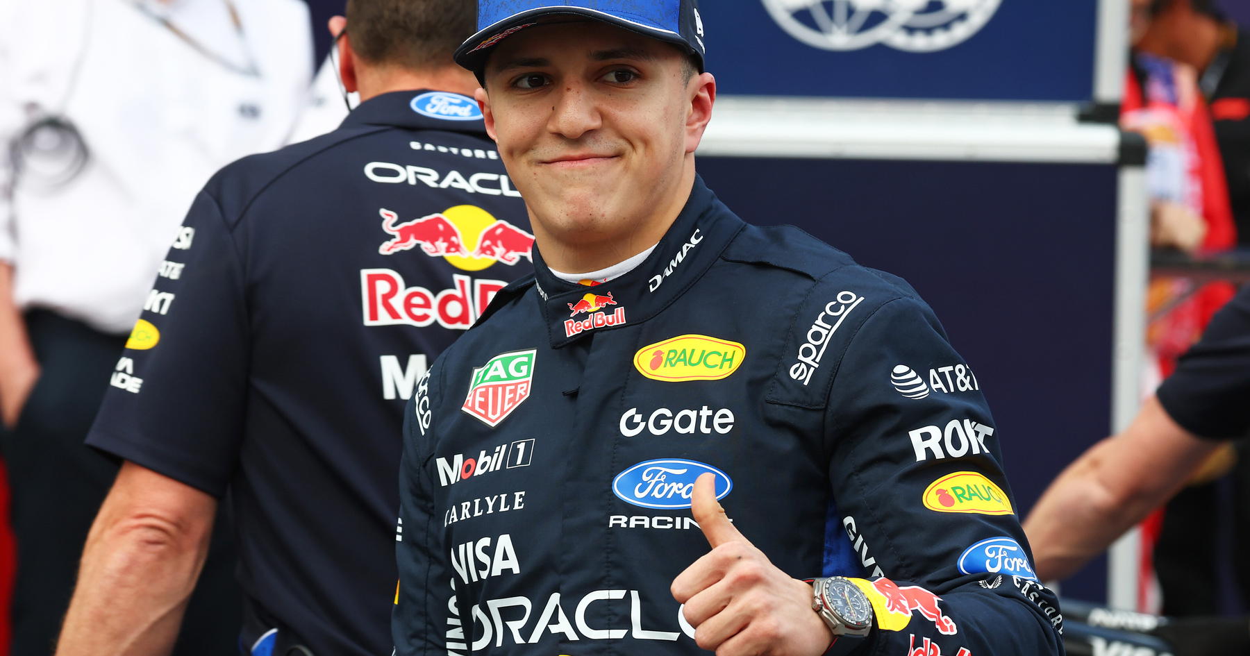 Isack Hadjar Ungkap Percakapan dengan Helmut Marko Usai Debut