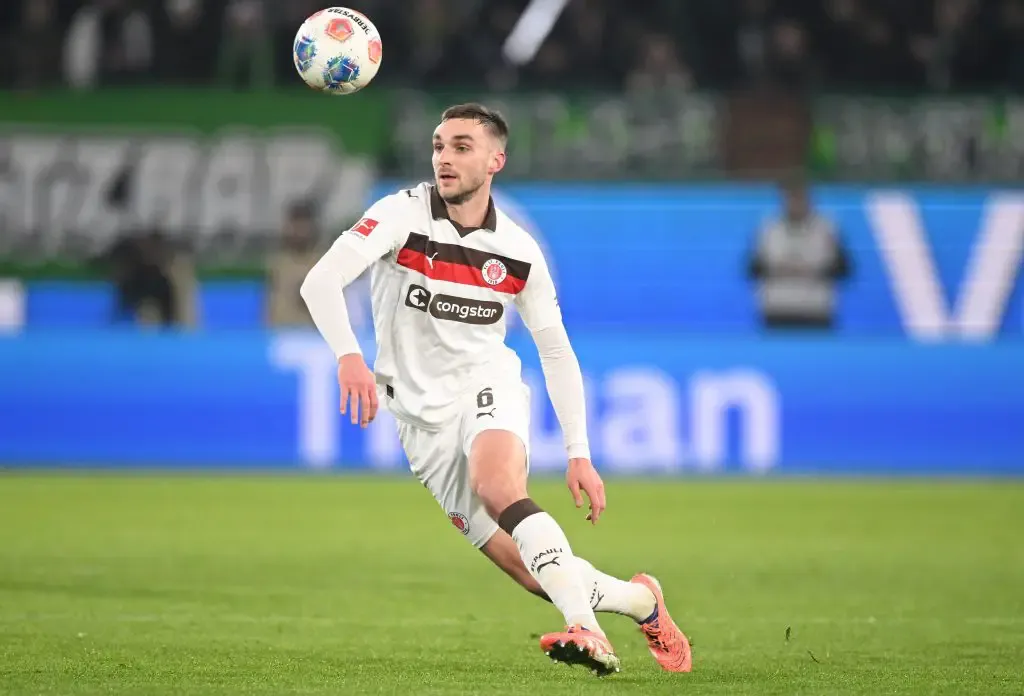 James Sands Alami Cedera Serius, Musimnya Mungkin Berakhir Lebih Awal - sumber: (getfootballnewsgermany)