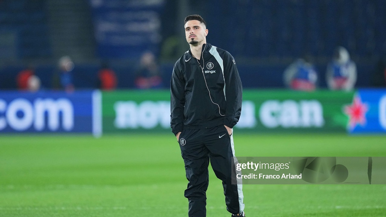 Liam Rosenior Akui Pedro Neto Harus Belajar dari Insiden Dorong Ball Boy