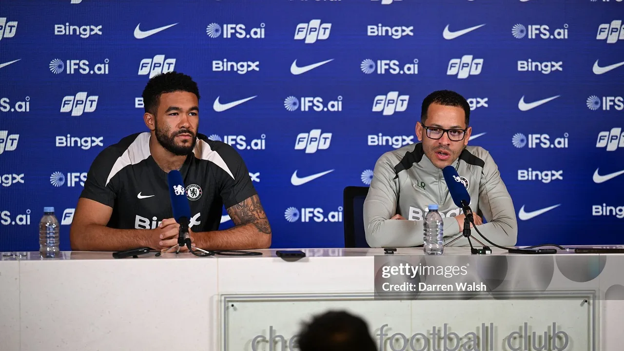 Liam Rosenior sebut Reece James bek kanan terbaik di dunia
