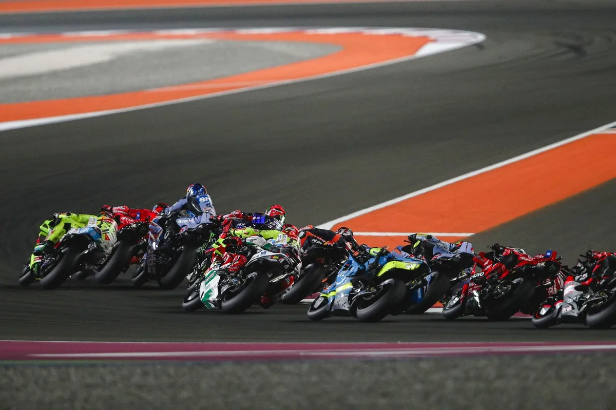 MotoGP Pertimbangkan Penjadwalan Ulang GP Qatar Akibat Konflik Iran - sumber: (motorsport)