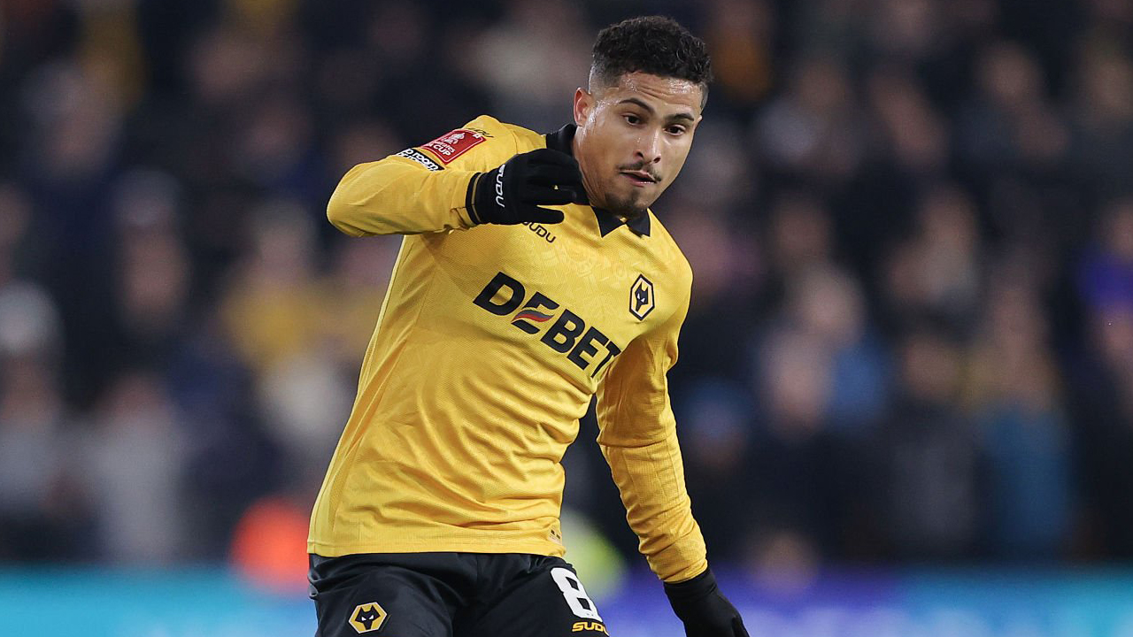 MU Incar Joao Gomes untuk Perkuat Lini Tengah di Musim Depan