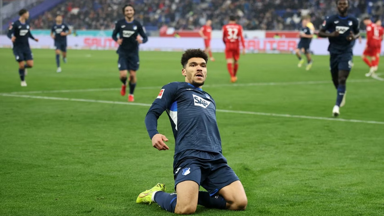 Pelatih Hoffenheim Pastikan Valentin Gendrey Absen Lama Usai Operasi Engkel