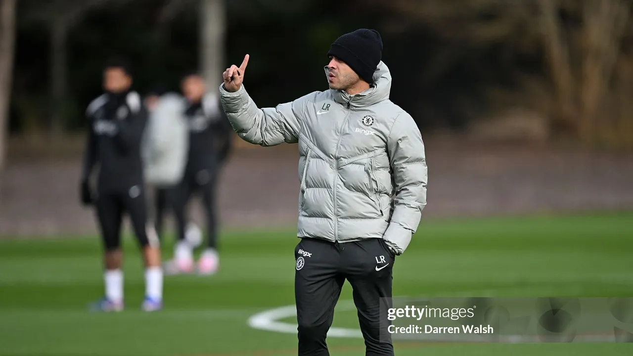 Liam Rosenior minta pemain Chelsea ikut tanggung jawab atas kekalahan dari PSG