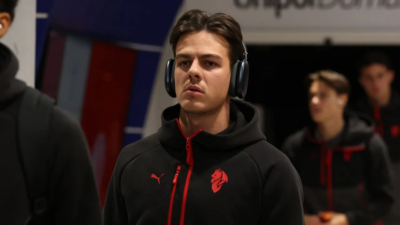 Ardon Jashari dan Samuele Ricci Masih Bersaing di Lini Tengah Milan