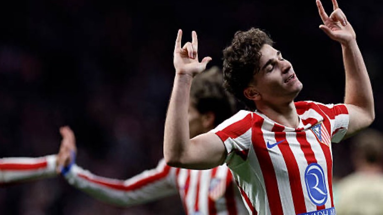 Barcelona Percaya Diri Miliki Peluang Untuk Rekrut Julian Alvarez