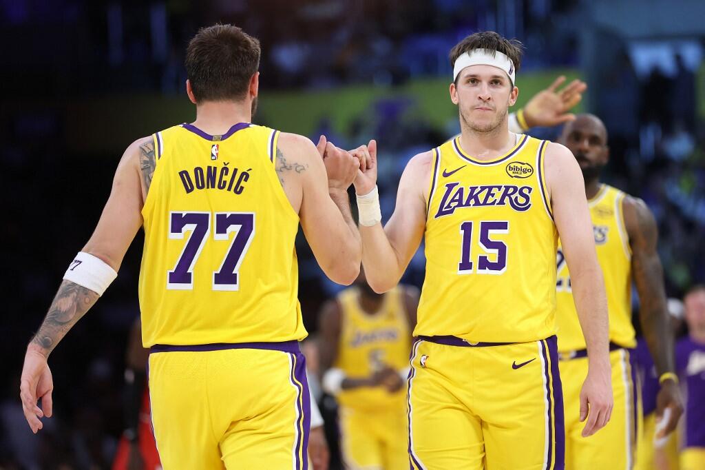Doncic & Reaves Bawa Lakers ke Posisi Tiga dengan 205 Poin
