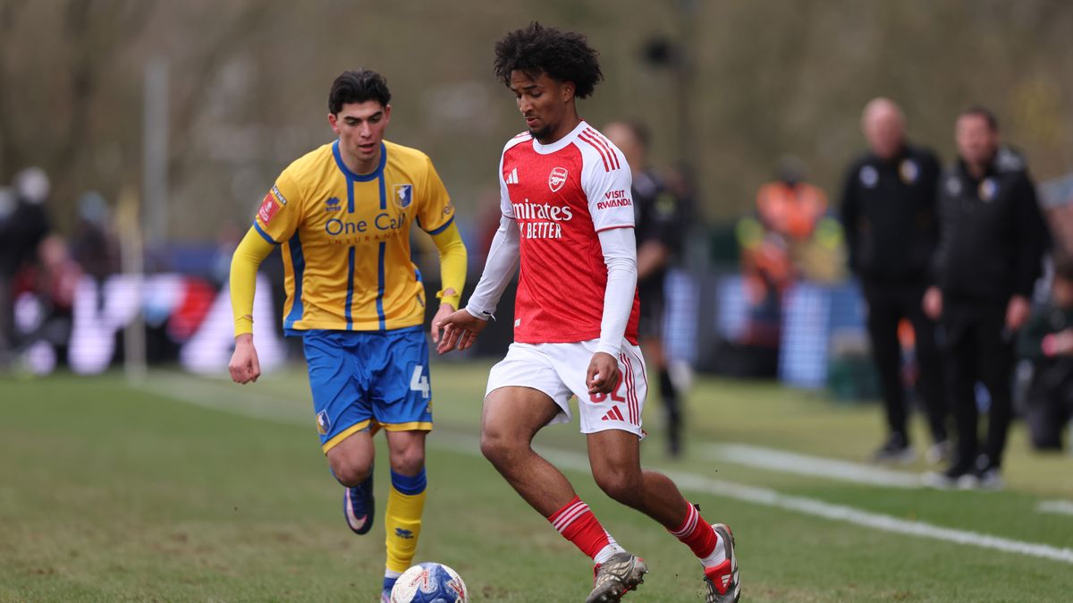 Jaden Dixon Cedera, Arsenal Terima Kabar Buruk Baru