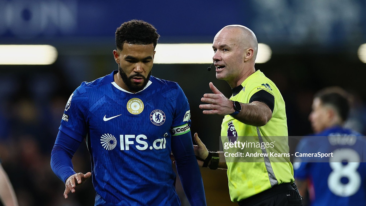Liam Rosenior Kritik Wasit Paul Tierney Usai Chelsea Dipermalukan Newcastle